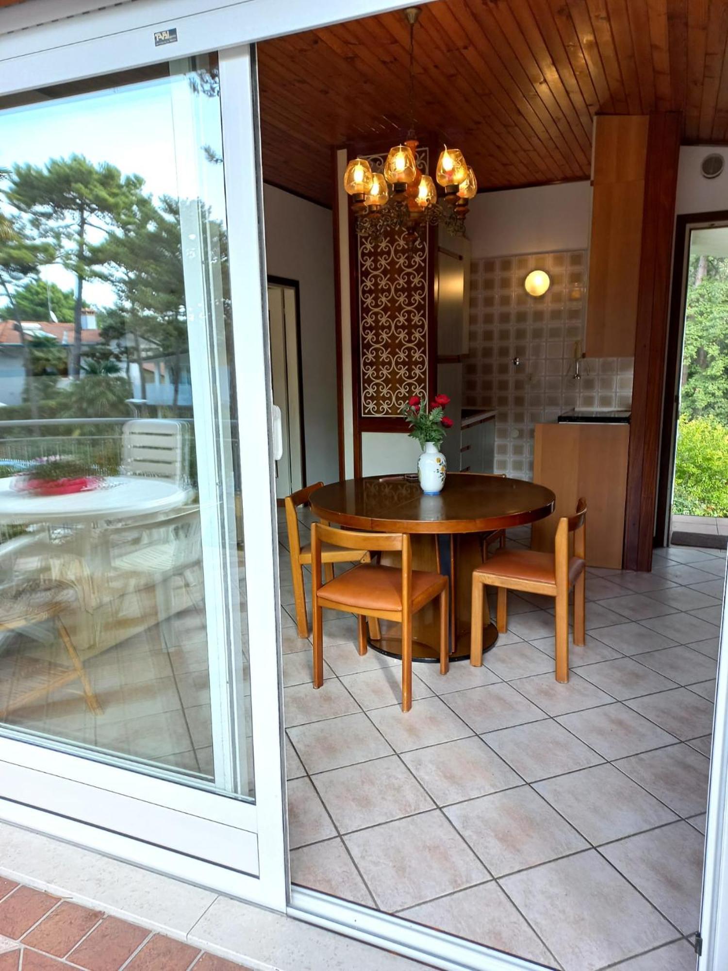 Villa Anny 利尼亚诺萨比亚多罗 外观 照片